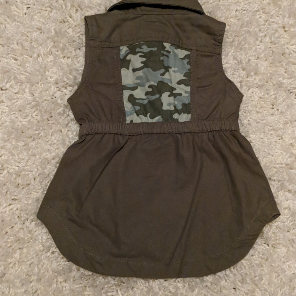 Girls camo detail vest - Picture 4 of 4
